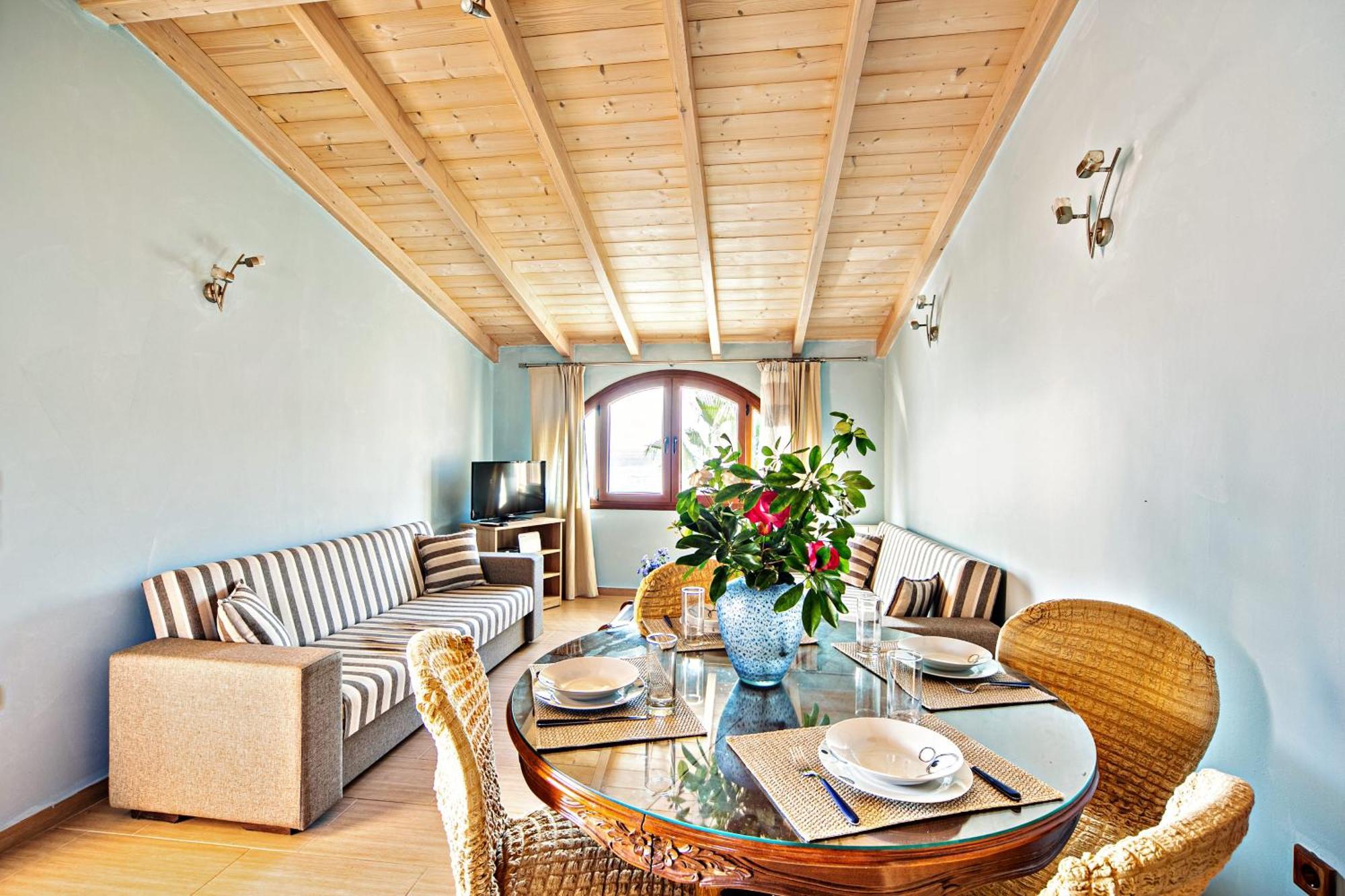 Romeo Seaside Luxury