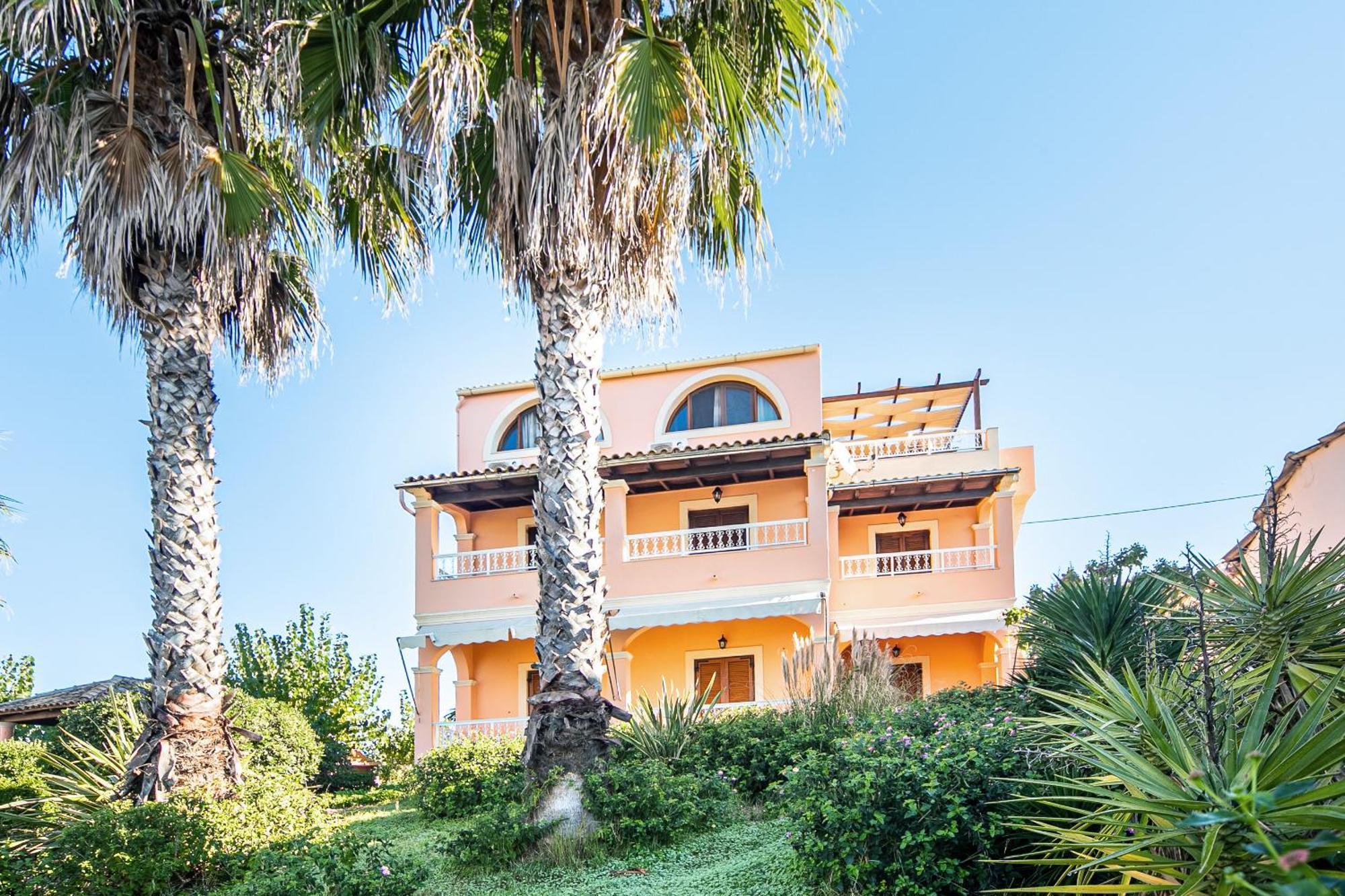 Romeo Seaside Luxury Appartement Agios Georgios Pagon